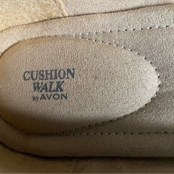 🎉2/15$ Avon multicoloured flats - Picture 2 of 4